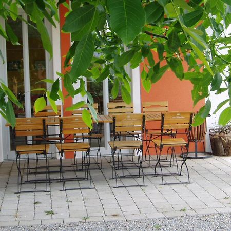Weinhof Am Nussbaum Hotel Willanzheim Exterior photo