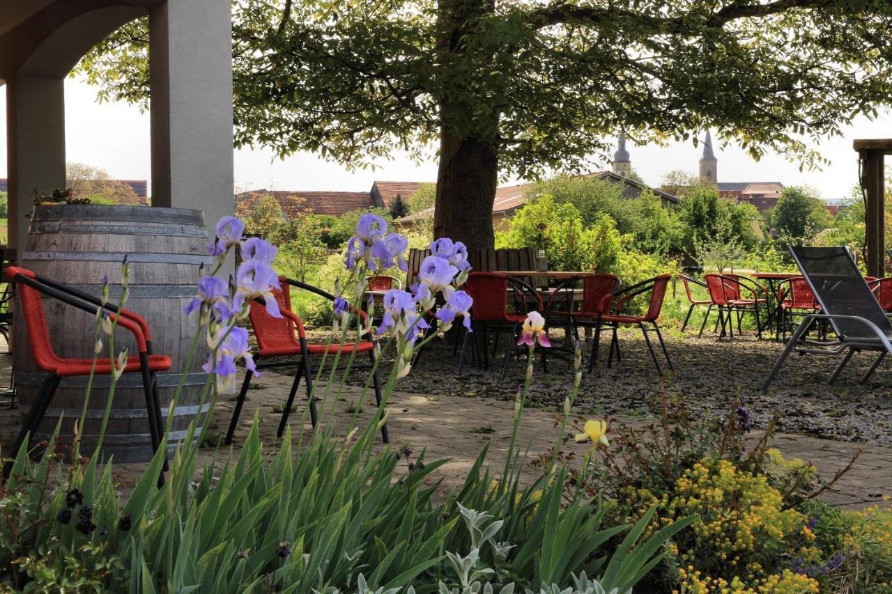 Weinhof Am Nussbaum Hotel Willanzheim Exterior photo